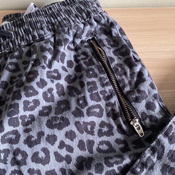 Printed Pants - Picture 4 of 10